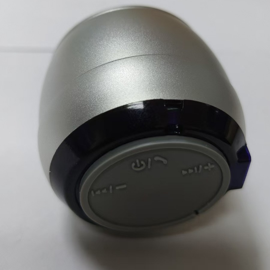 New TF card mini speaker wireless Bluetooth speaker metal shell outdoor card slot audio barrel shape