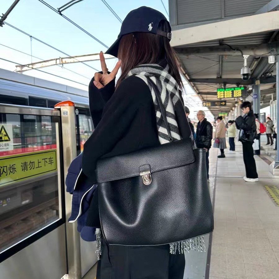 2026 New Spring/Summer New Flap Commute Single Shoulder Underarm Bag Tote Bag Women