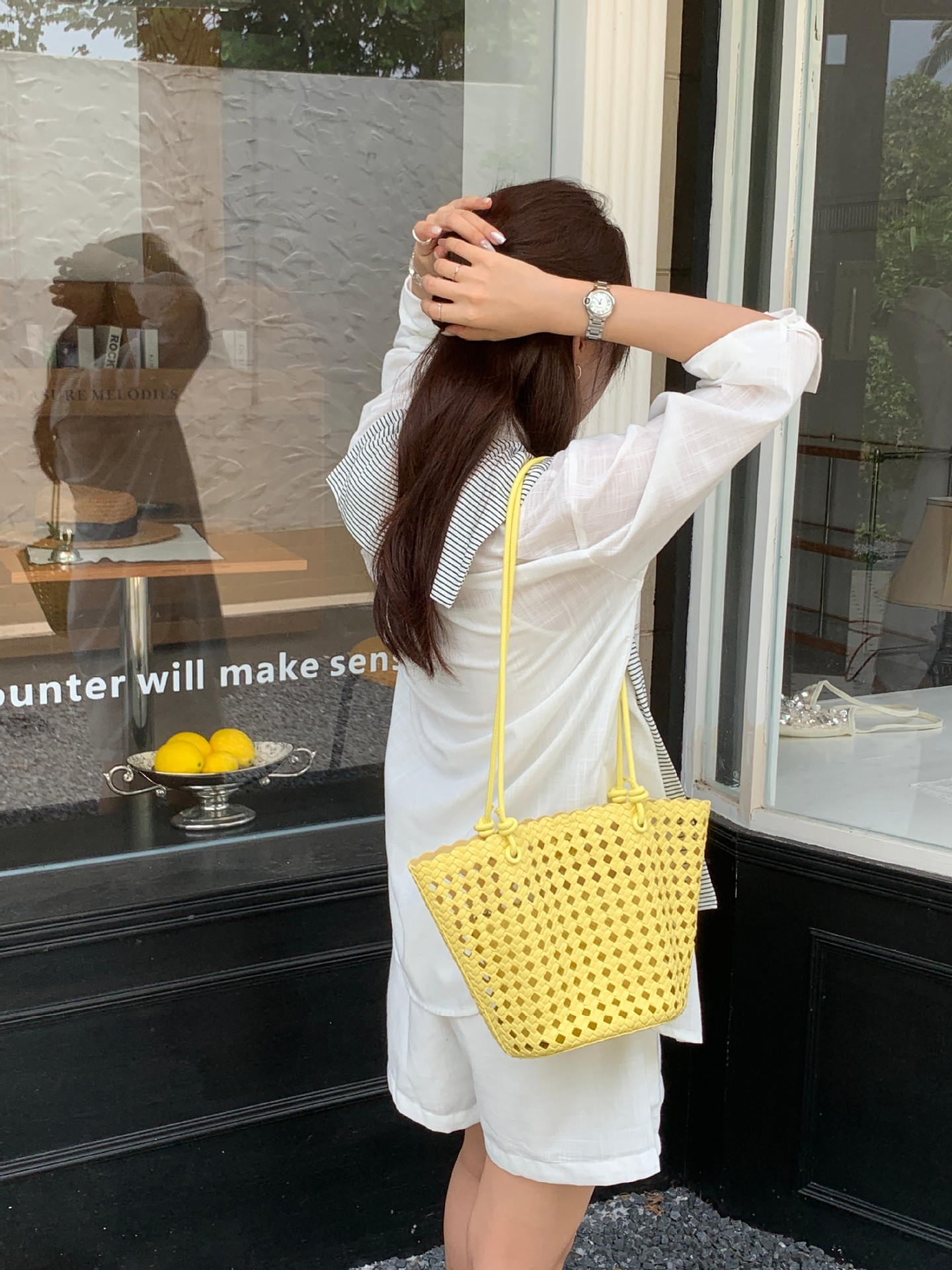 2026 Niche Hollow Woven Bag Soft Leather Basket Bag Handheld Single Shoulder Bucket Bag Summer Woven