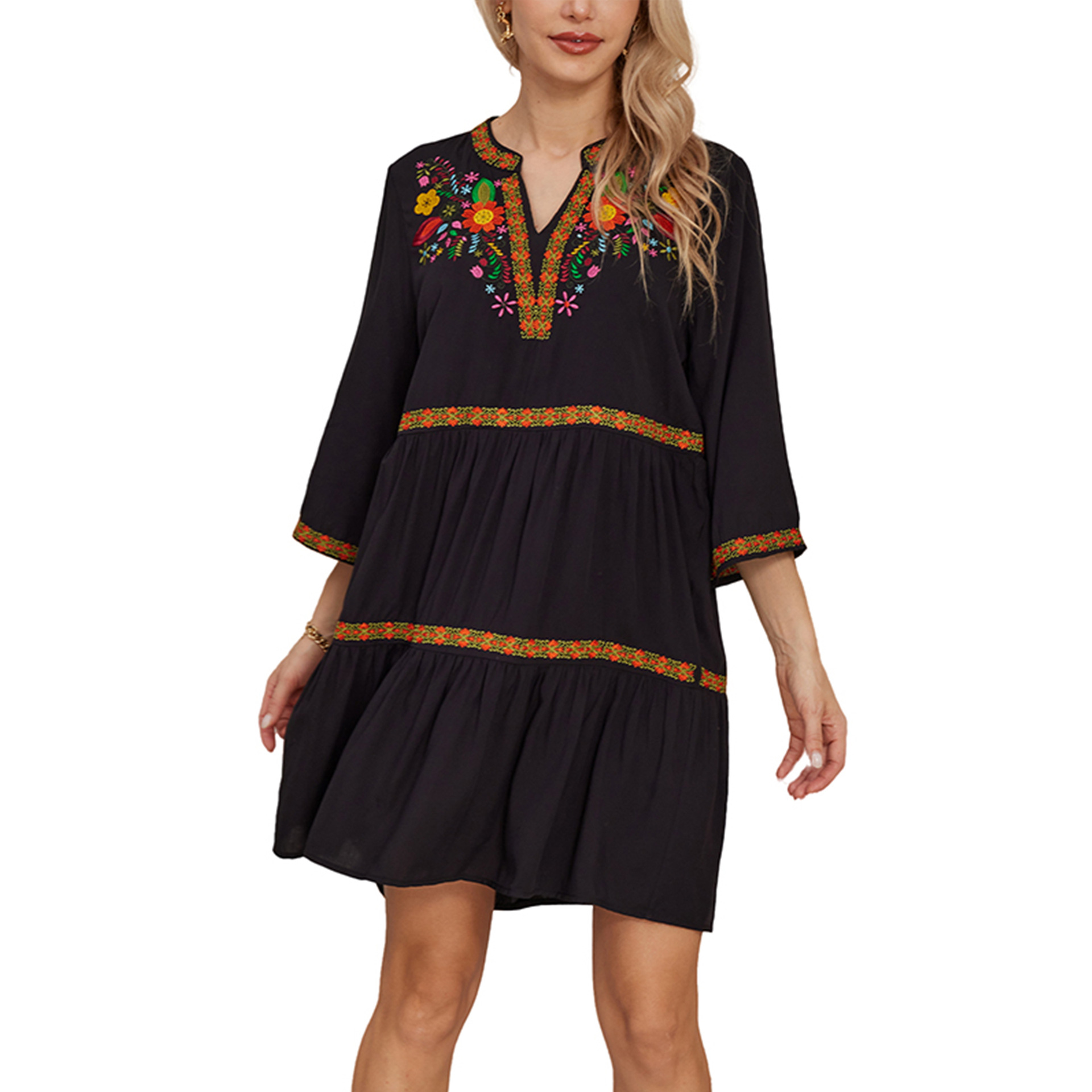Embroidered casual dress independent station