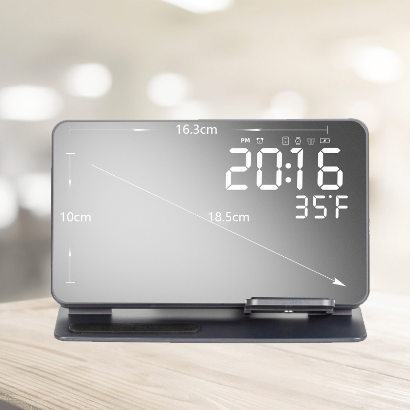 New 4-in-1 15W Wireless Charger for Phone, Earphone, Watch Wireless Charger with Clock and Temperature Display