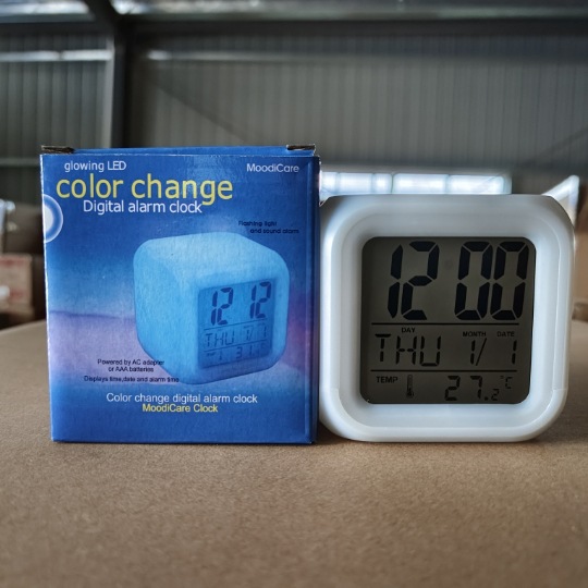 Colorful light color-changing electronic alarm clock desktop alarm clock student special children square small alarm clock household desktop alarm clock