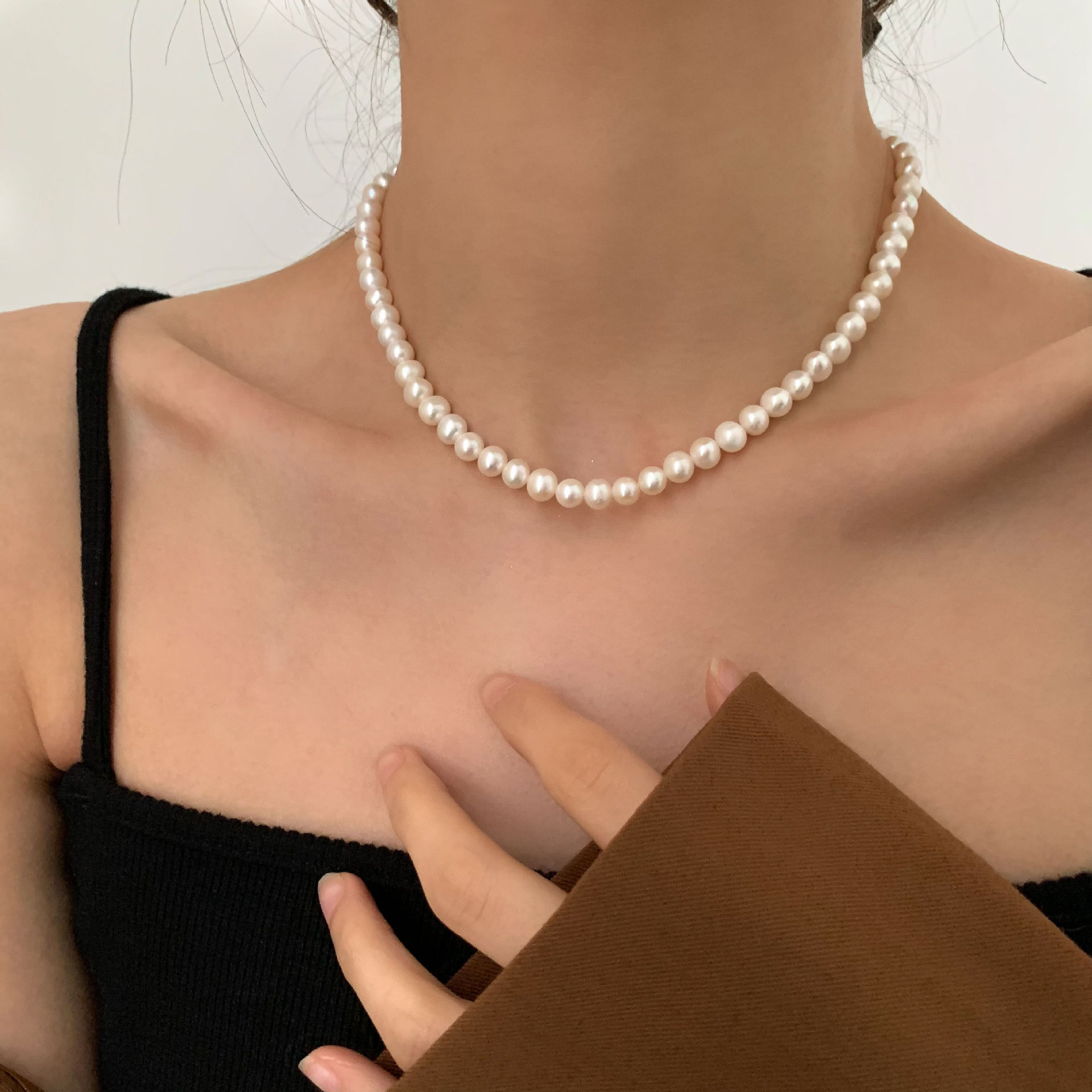 Natural Freshwater Pearl Necklace Women Baroque Collarbone Chain 14K Gold Plated Necklace Sweater Chain