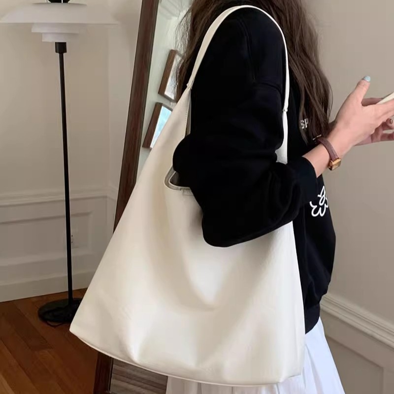 Maillard Style Commute Bag Large Capacity Women's Bag 2026 New Popular Relaxed Single Shoulder Tote Bag