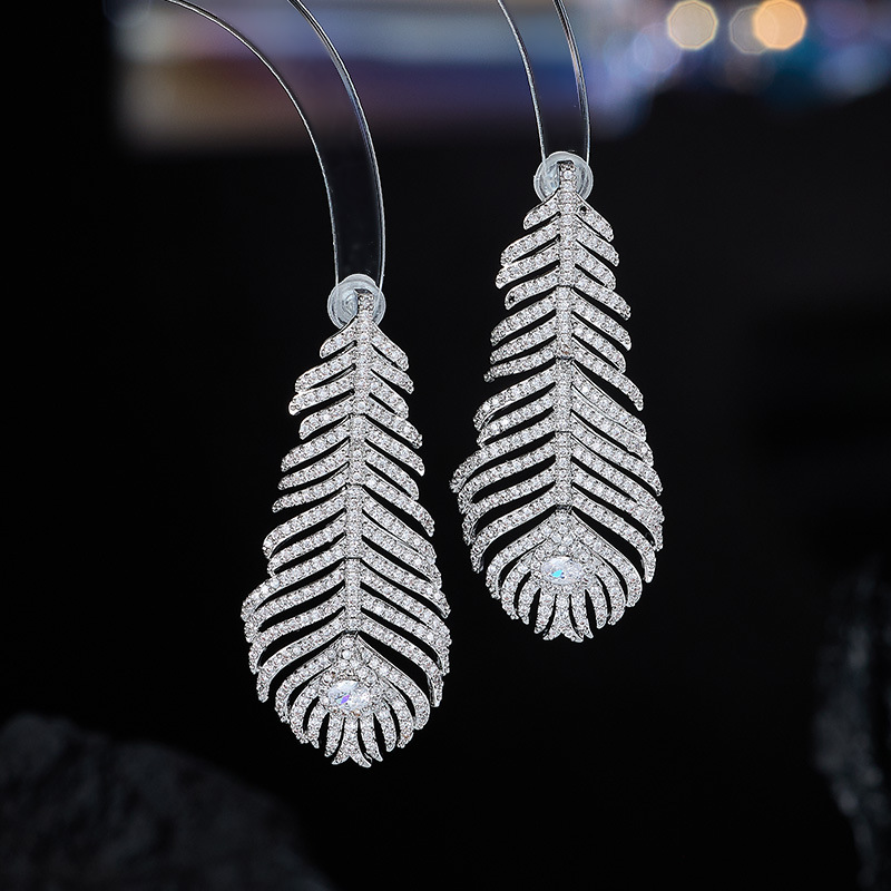 Heavy Craft Luxury Zircon Peacock Feather Earrings Long Tassel s925 Silver Needle Elegant Earrings for Women