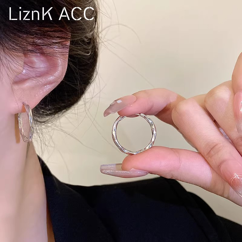 Simple Plain Circle Earrings Women 2025 New Ear Hoops Ear Accessories Circle Ear Cuffs