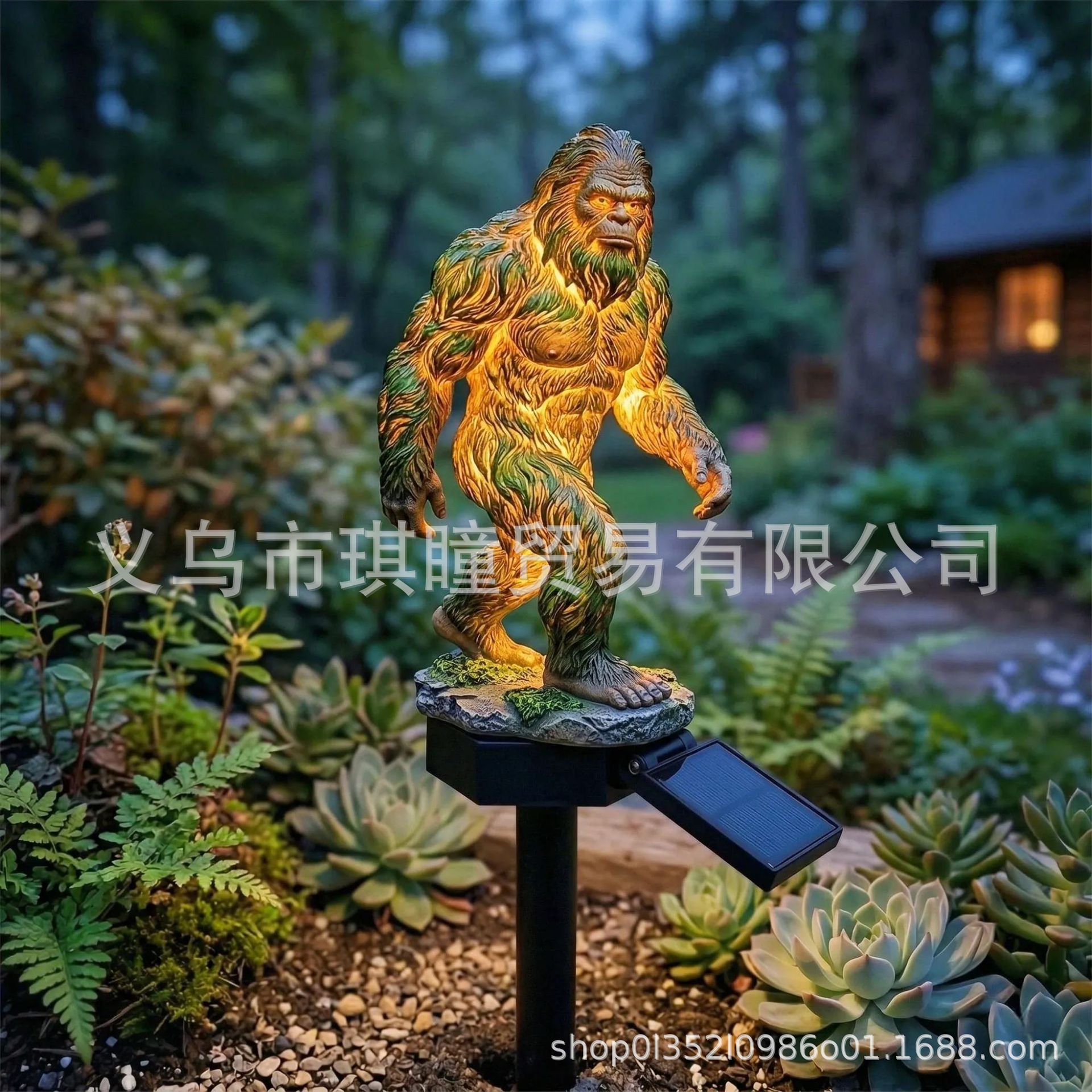 2026 New Spaceship Gorilla Resin Solar Panel Outdoor Garden