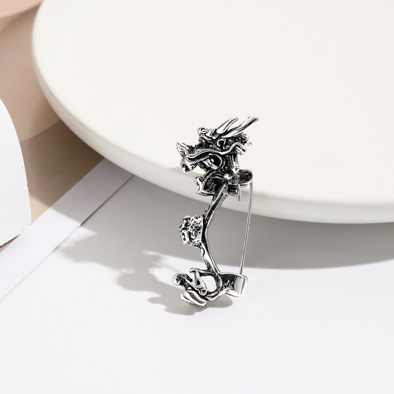 Oil Drip Cartoon Flying Dragon Brooch Men's Suit Coat Accessory Pin Jewelry New