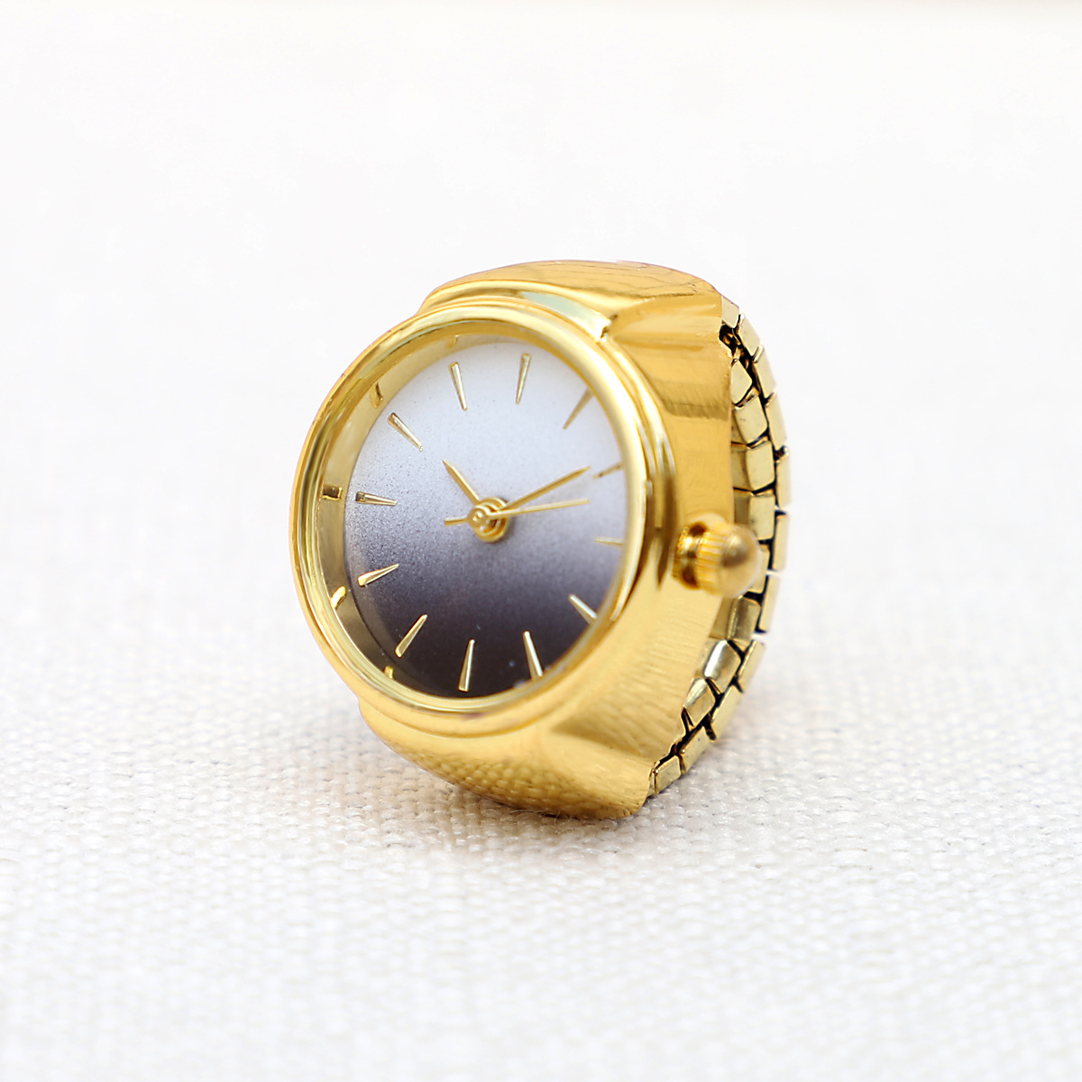Domestic Non-Mechanical Mini Ring Watch Small Green Watch Ring Watch Niche Watch Finger Quartz Watch