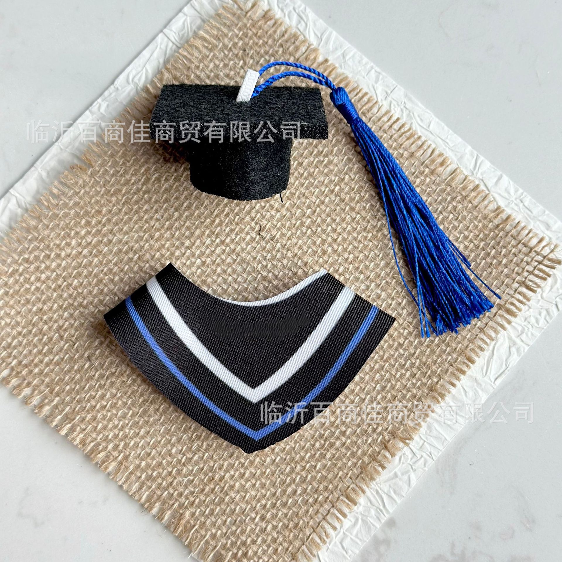 蓝围巾+蓝流苏+证书【普通款】 · 适合15CM左右玩偶【可+logo】