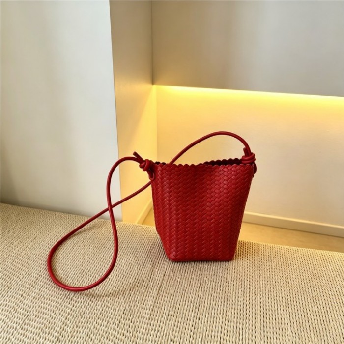 Simple Woven Bucket Bag Women 2026 New Phone Bag Single Shoulder Crossbody Small Bag