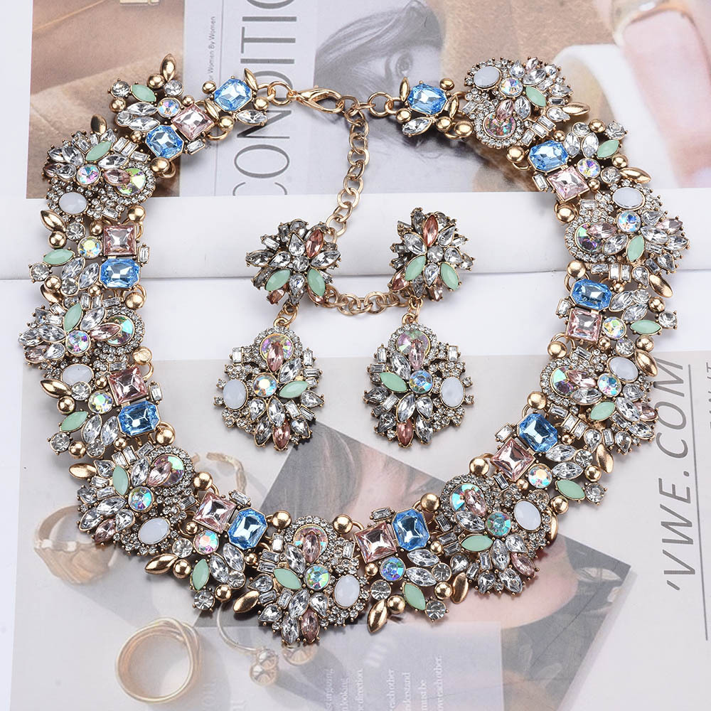 Green sweet collar women's necklace earring set