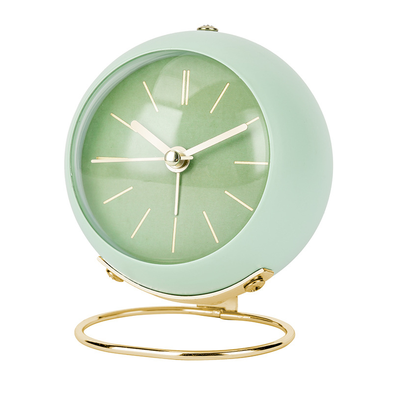 Carefully selected European metal alarm clock, simple clock silent electronic desk clock living room bedroom desk clock