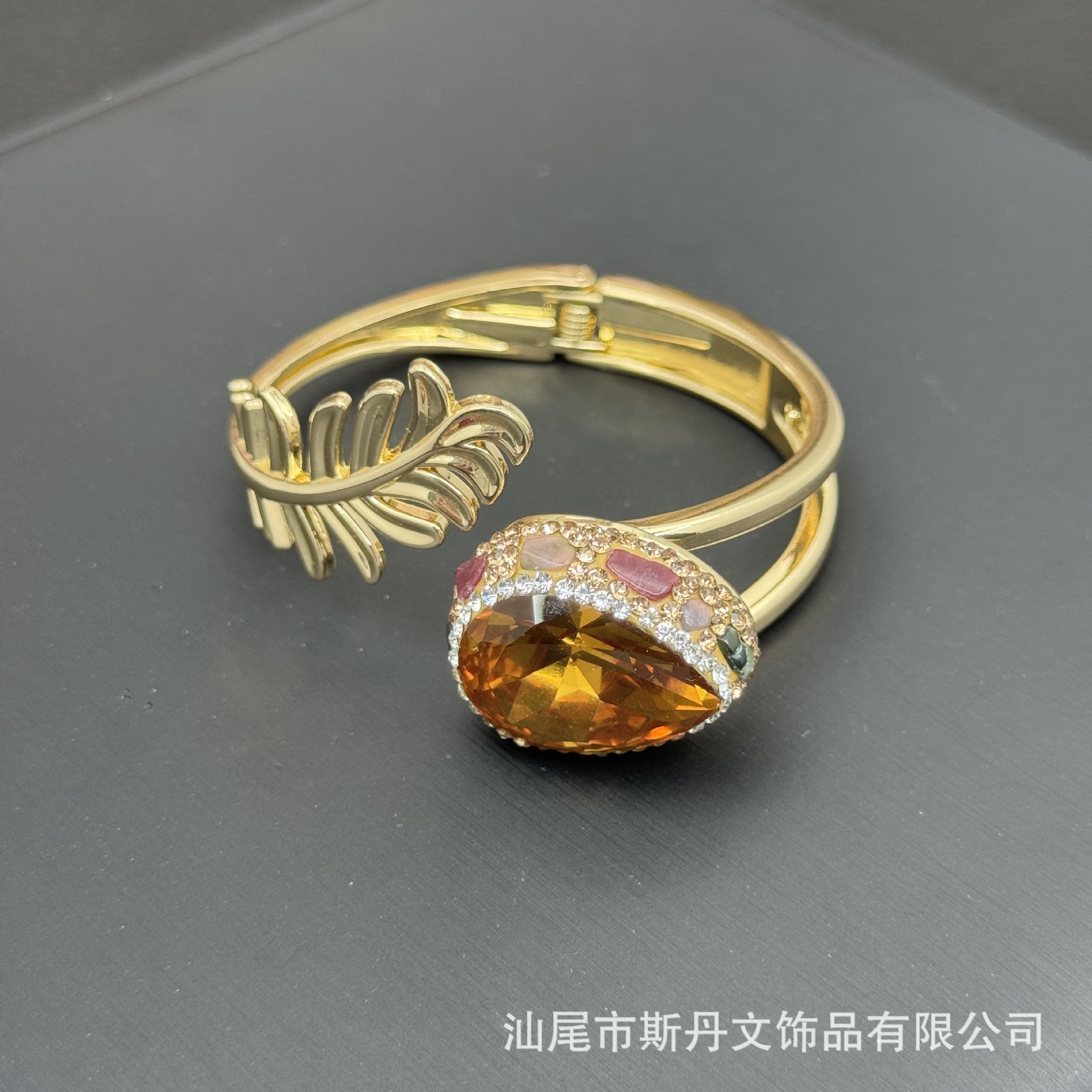Direct Wholesale Inlaid Palace Style Sultanite Set Leaf Drop Faceted Gemstone Tiger Eye Necklace