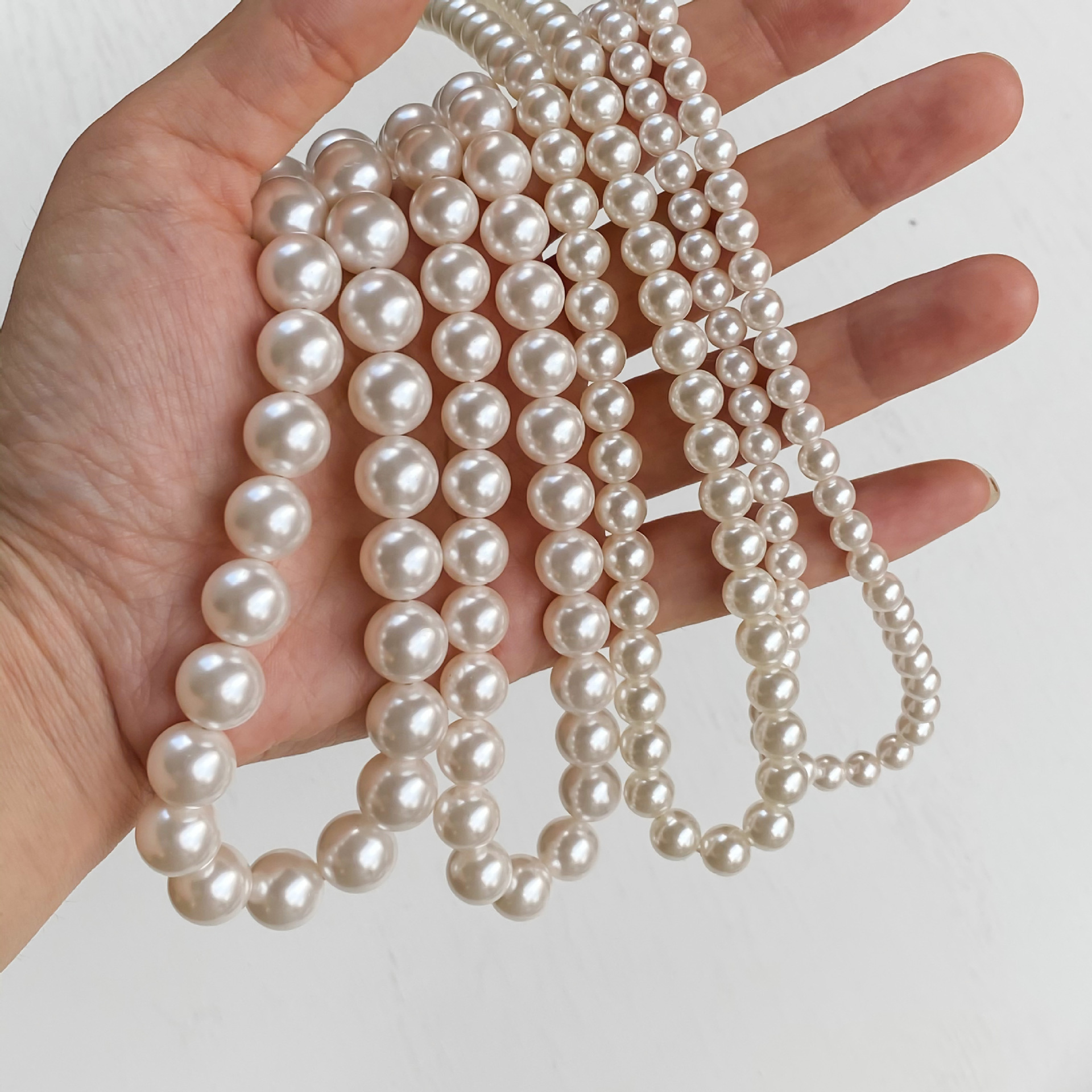 Round strong light pearl necklace for women yuanbao buckle collarbone chain 2025 new