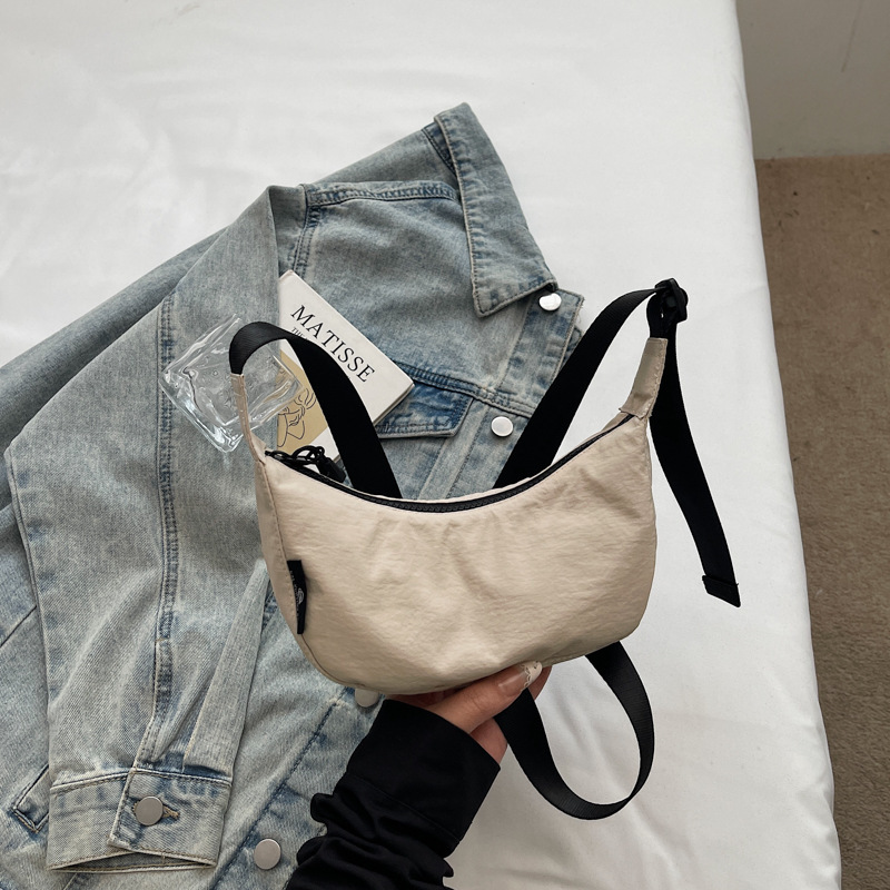2026 New Small Moon Bag Crossbody / Wide Underarm Crossbody Bag Women Canelé Style Outfit Outdoor Small Bag