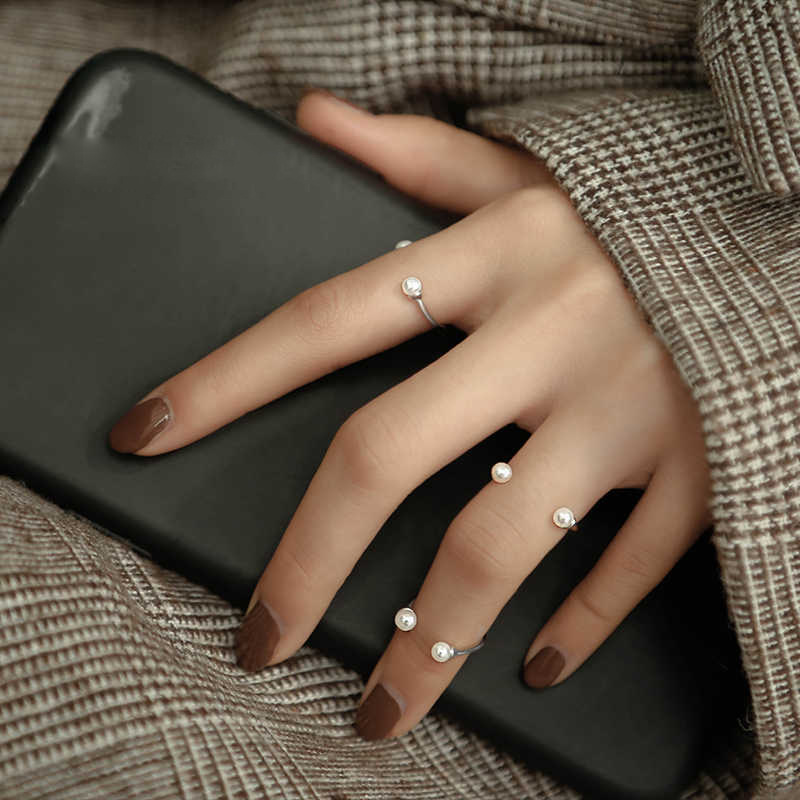 INS Niche Open Smile Pearl Smile Ring for Women Simple Stacking Knuckle Ring Pinky Ring