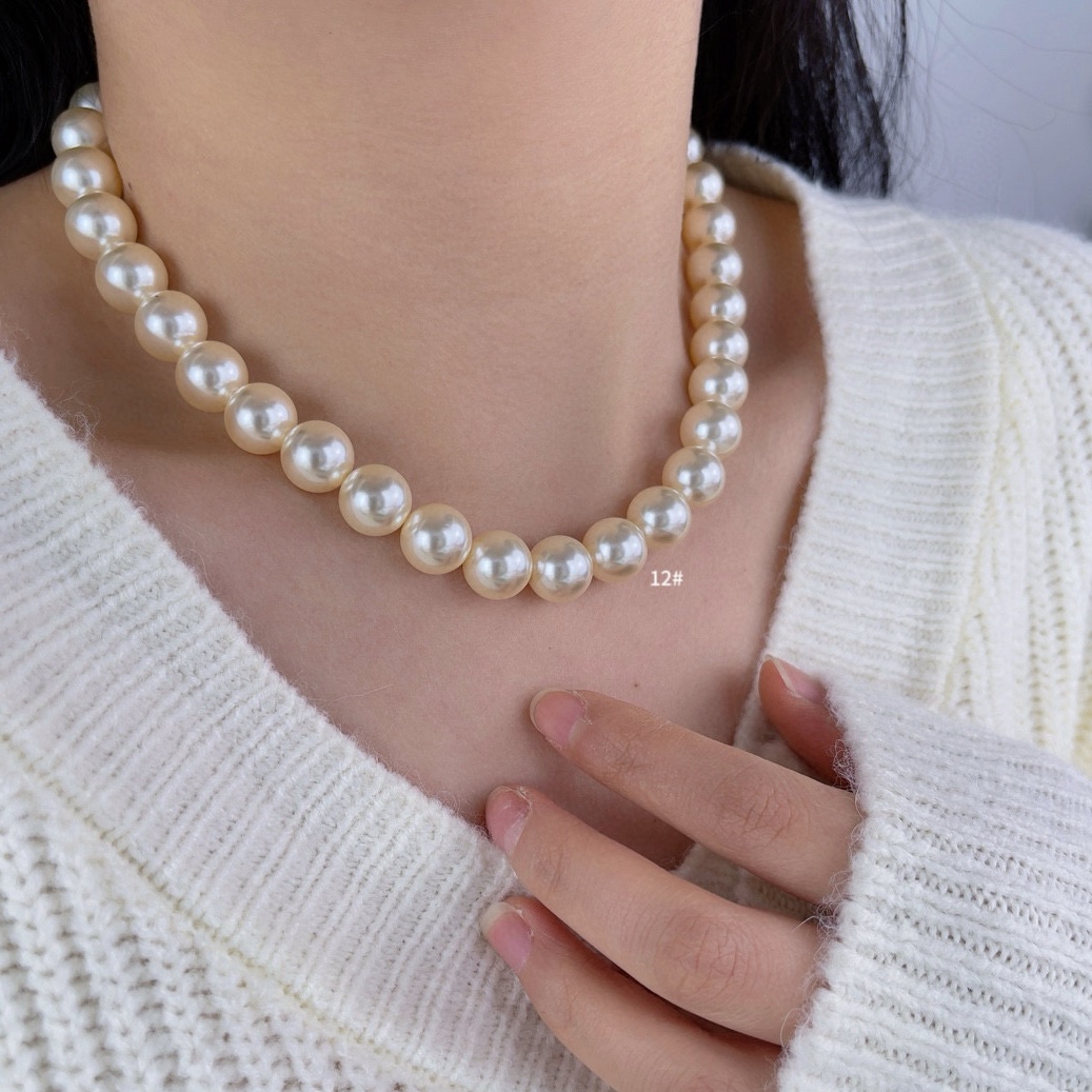 Oubiyabi Gentle Swarovski Imitation Pearl Necklace 24326