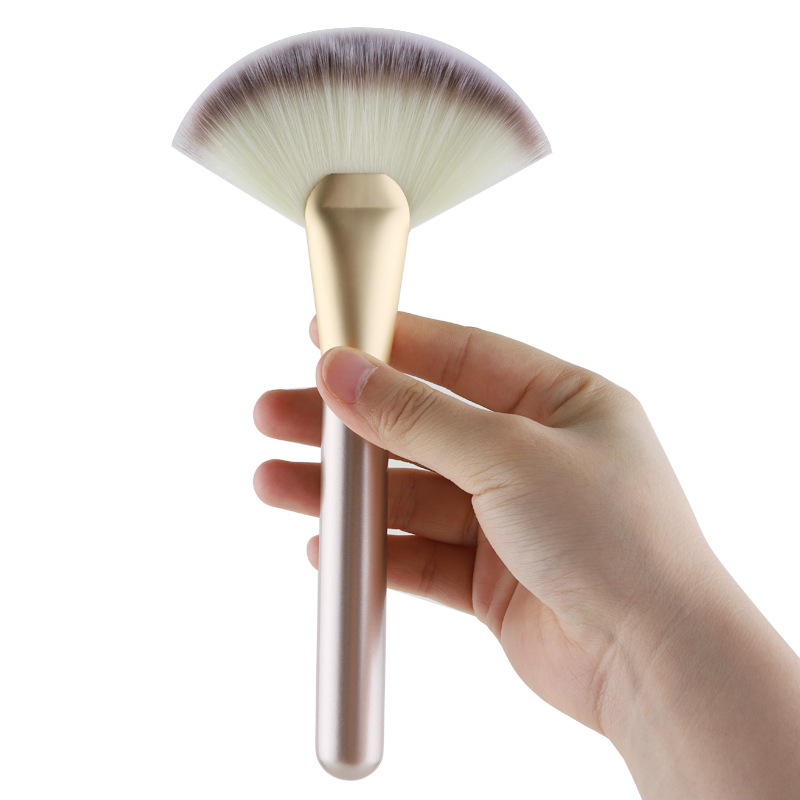 Single Fan Shape Highlighter Brush Powder Brush Soft Fan Shape Makeup Brush Cosmetic Tool