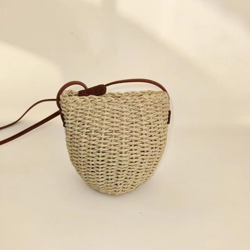 2026 new straw woven bag simple crossbody bag rattan woven handmade bag woven single shoulder bucket bag