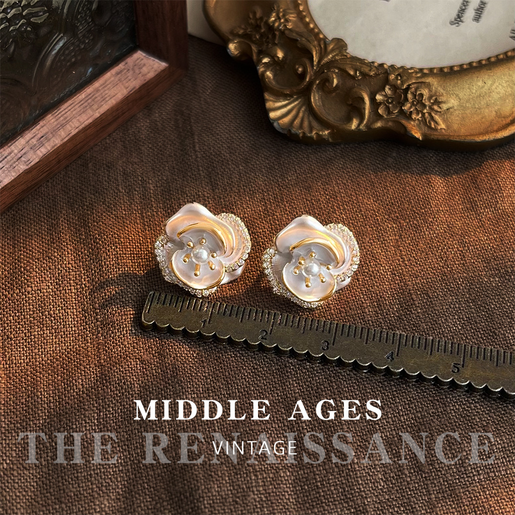 Vintage Light Retro Pearl Flower Collection Earrings Enamel Drop Oil Court Style Ear Studs Ear Accessories