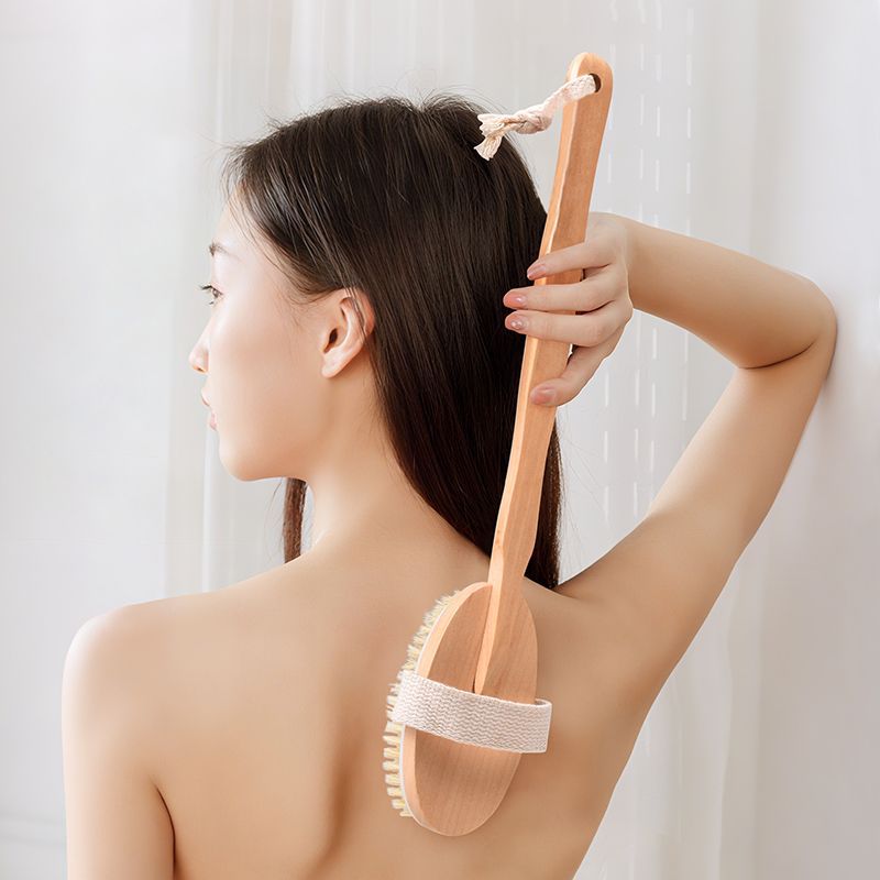 Long-handled bristle bath brush, body scrub brush, dry brushing back scrubber, exfoliating brush