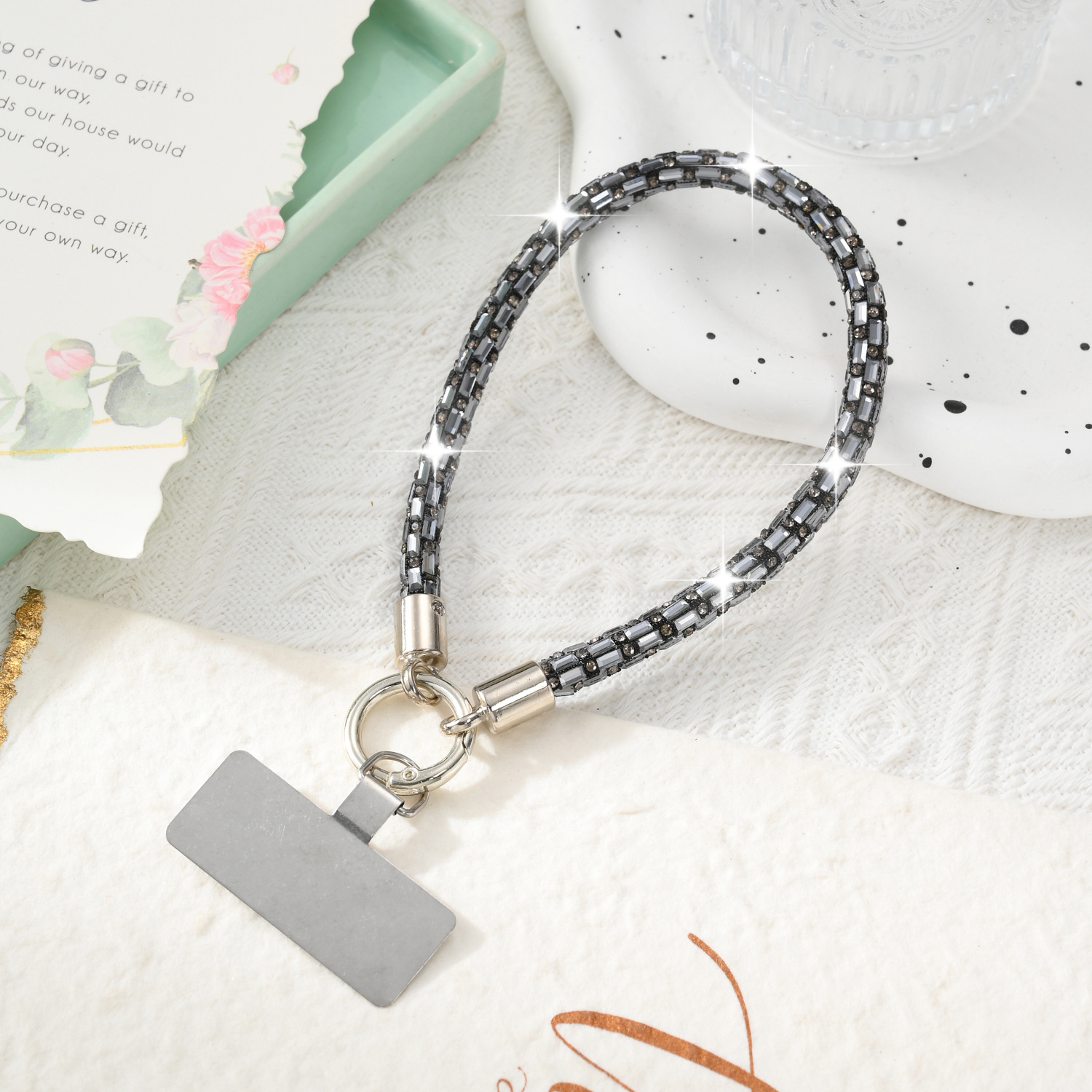Mobile phone lanyard rhinestone short hanging chain hand wrist phone hanging ornament phone chain