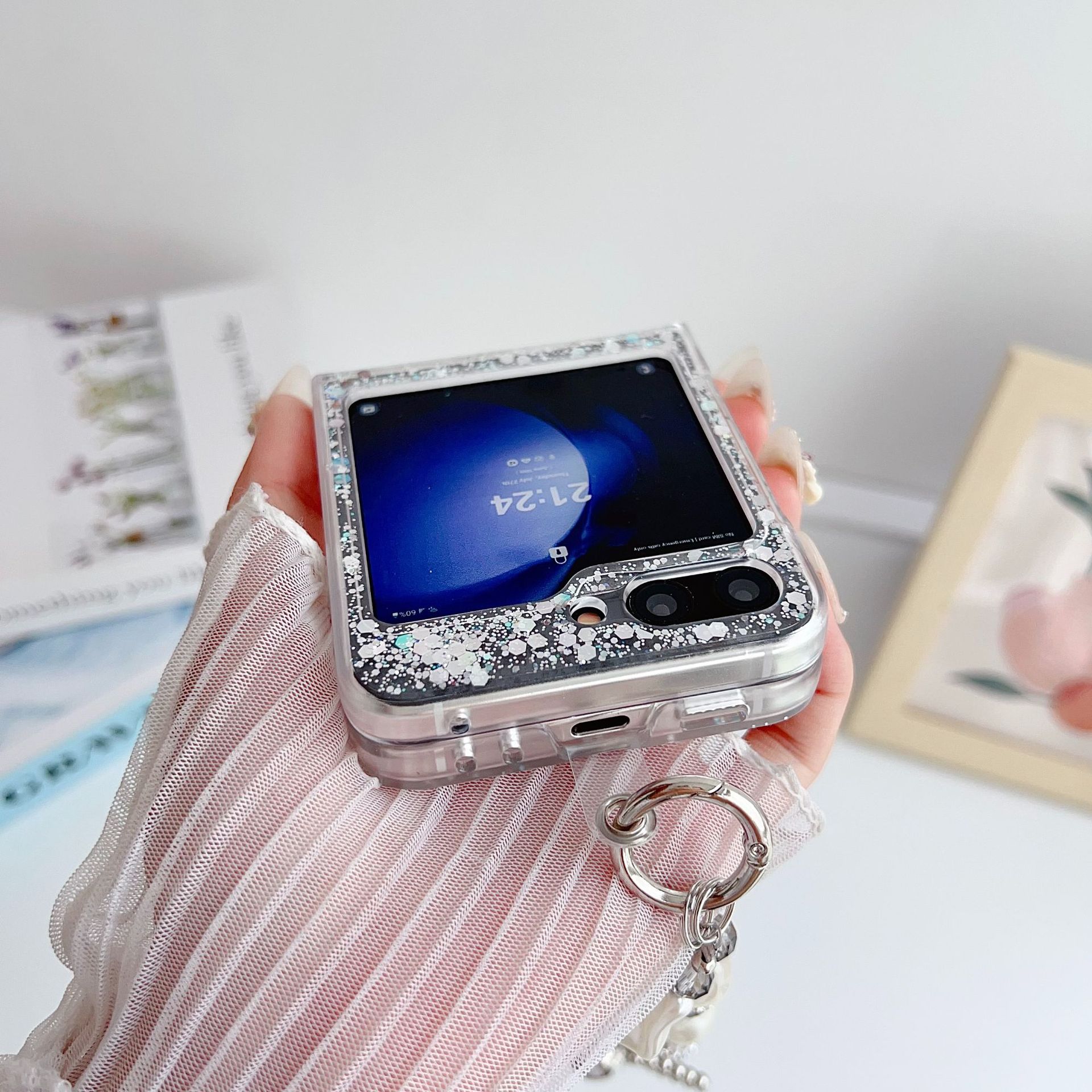 Glitter powder mirror compatible Galaxy zflip 8/7/6/4 phone case Samsung 5th generation folding protective case chain