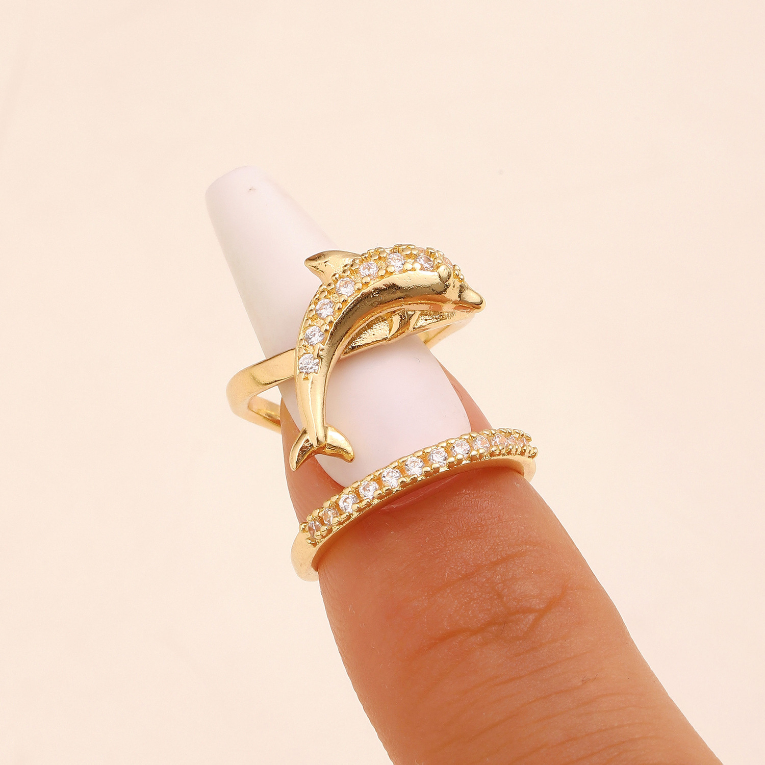Geometric Diamond Inlay Open Finger Ring for Women Exquisite Manicure Ring