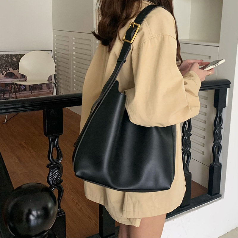 Large Capacity Bag for Women 2026 New Bucket Bag Single Shoulder Crossbody Tote Bag