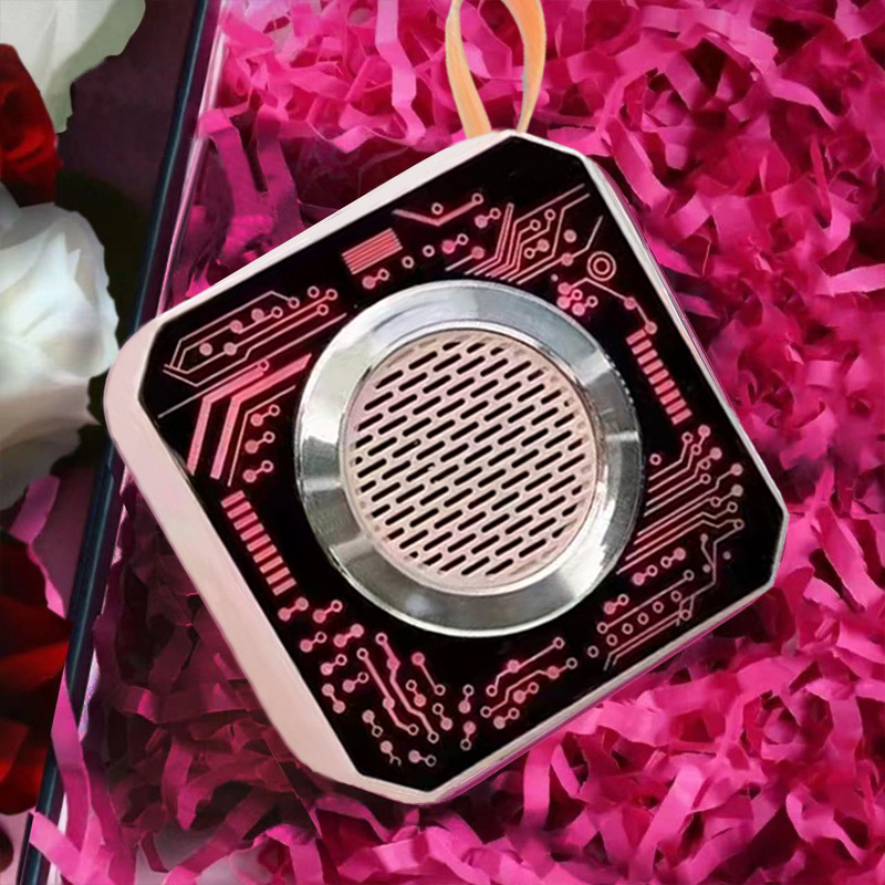 Mecha Bluetooth Audio Small Steel Cannon Outdoor Portable Mini Bass Home Desktop Wireless Speaker