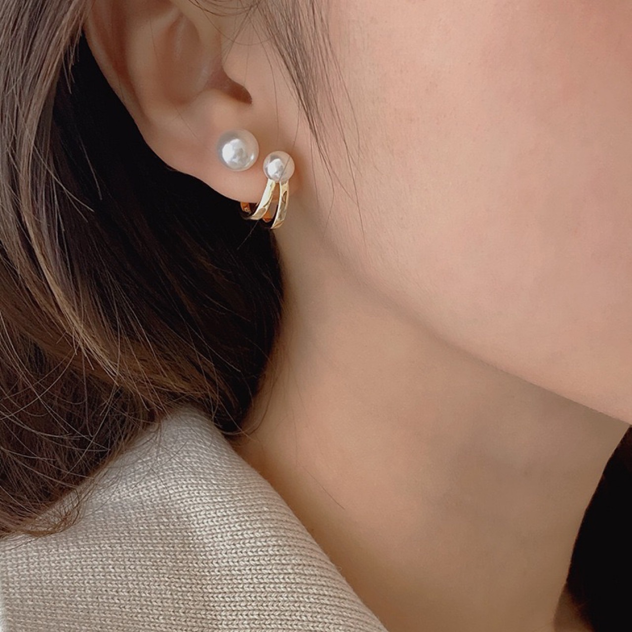 One or two wear natural freshwater pearl stud earrings niche minimalist ear accessories for women