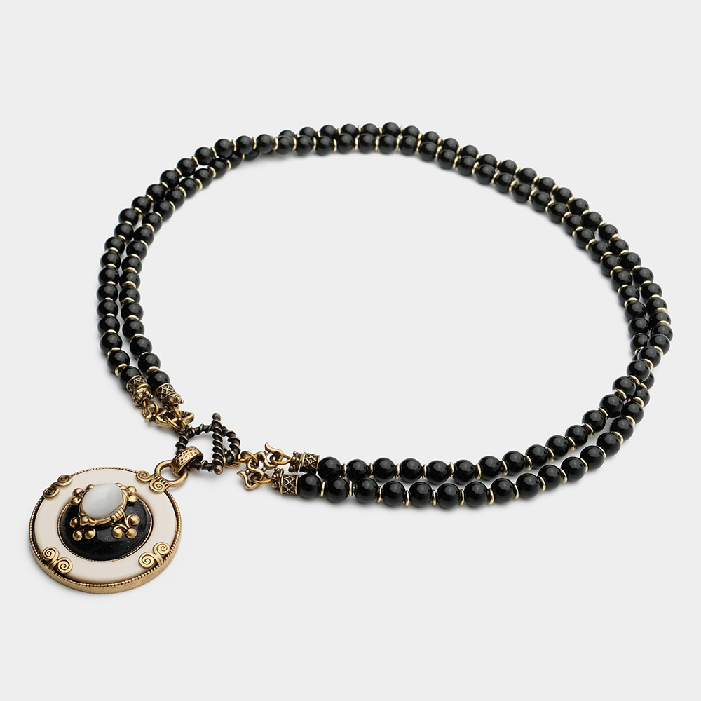 European Series White Round Pendant Vintage Natural Black Agate Beaded Chain Necklace
