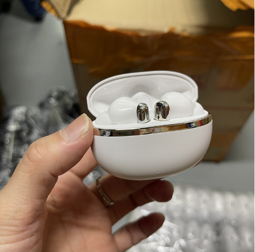 New Pro5 true wireless Bluetooth headset 5.3 low latency TWS in-ear Bluetooth headset customizable LOGO