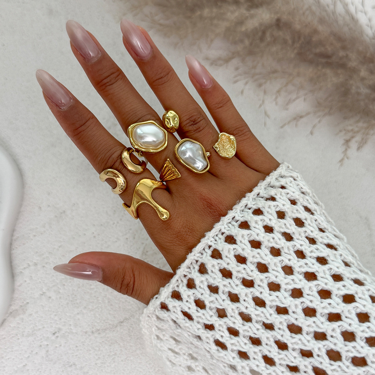 Irregular metal smooth ring for women Baroque faux pearl knuckle ring