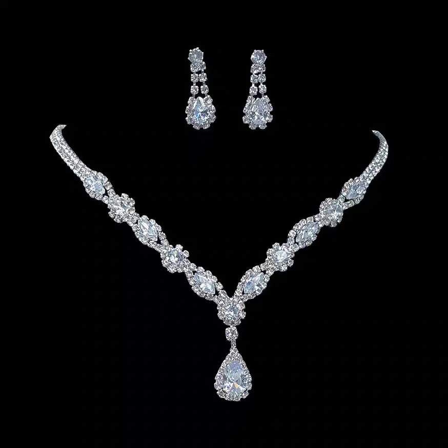 Exquisite super shiny crystal necklace earring set bride accessories wedding dress evening dress accessories banquet ear accessories