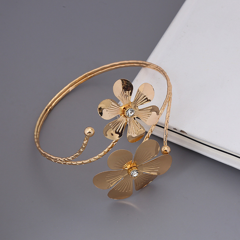 New butterfly bracelet exaggerated metal flower arm ring rhinestone open arm bracelet