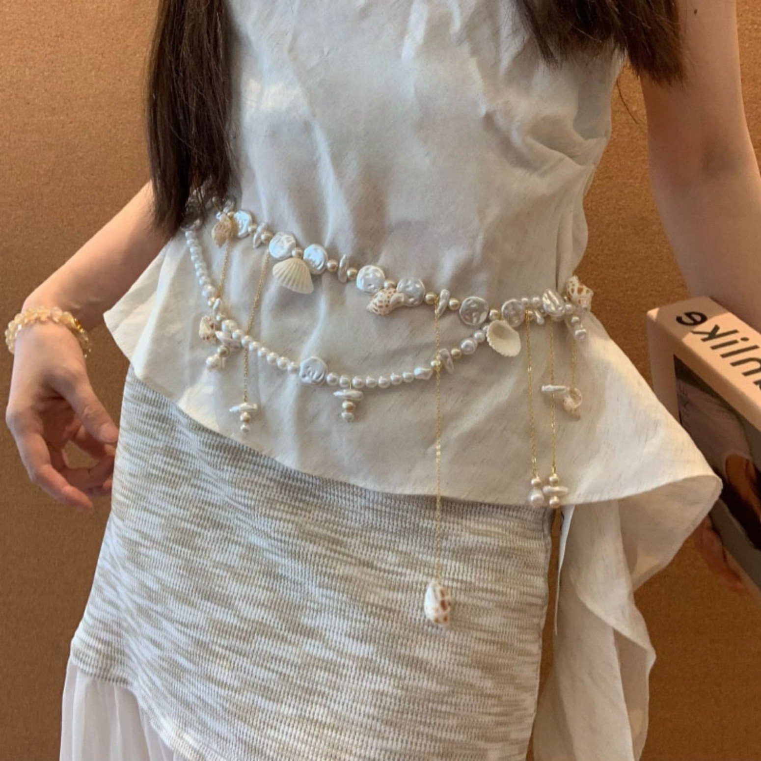 Seaside beach outfit ~ 2025 new pearl shell tassel waist chain women resort belt skirt accessories