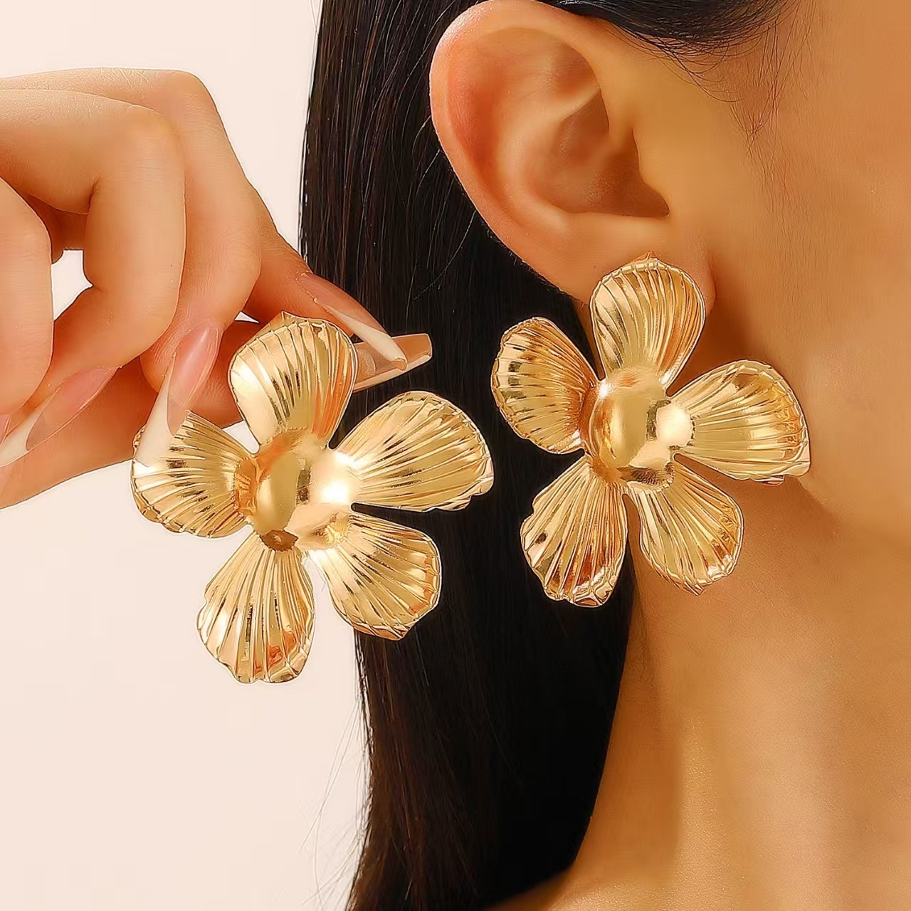 Windy Large Petal Long Earrings Matte Exaggerated Geometric Earrings Women