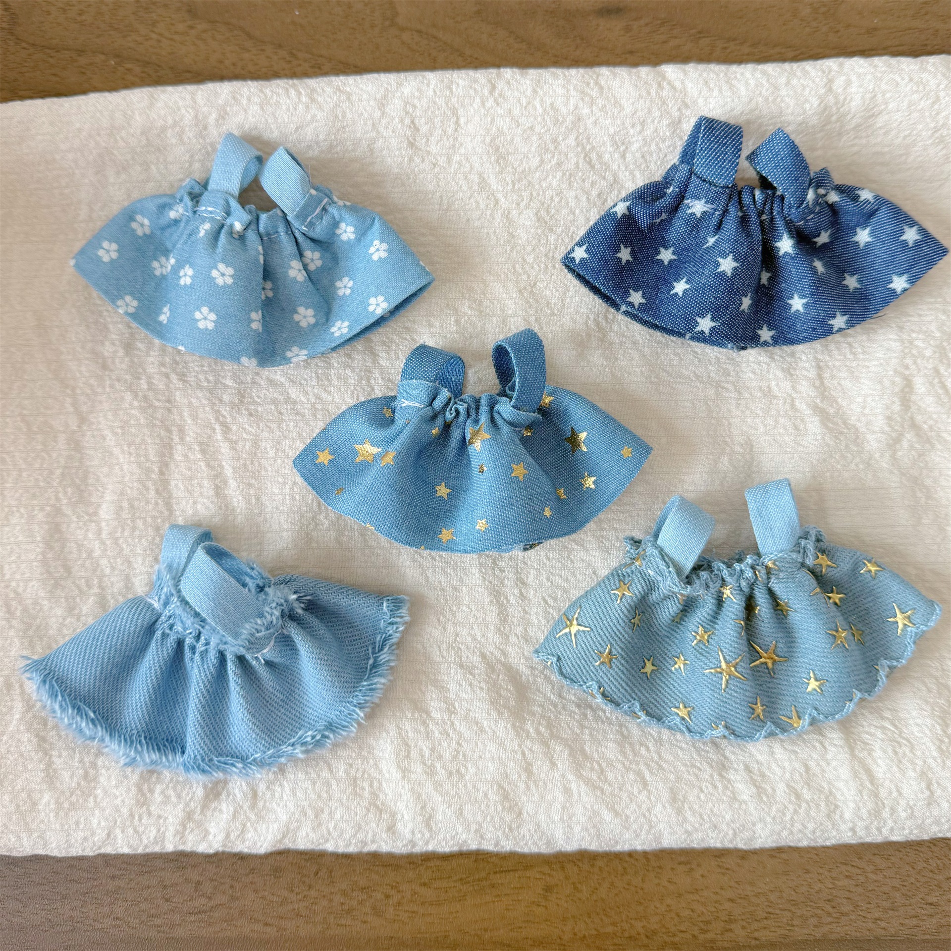17cm Labubu doll clothes LABUBU plush replacement long-legged kitty cat pendant denim skirt doll clothes dress-up
