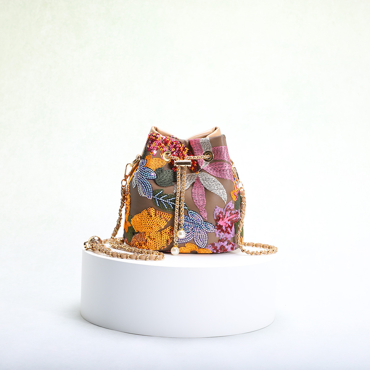 Women's Bag New Chinese Style Flower Embroidery Sequins Mesh Splicing Contrast Color Elegant Lady Drawstring Chain Bucket Bag