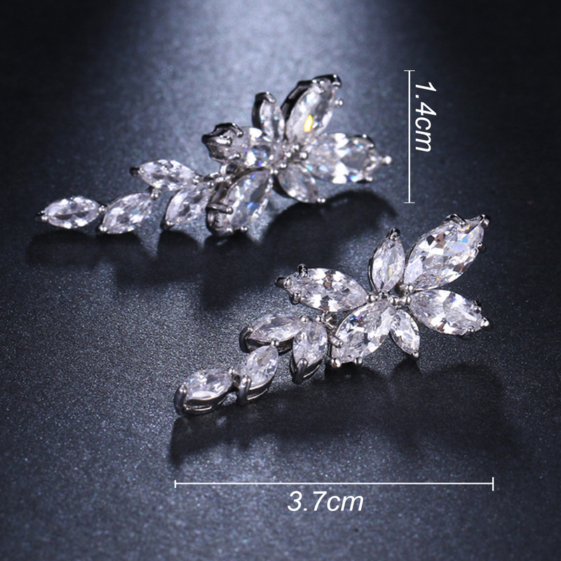 Peridot women's flower zirconia earrings