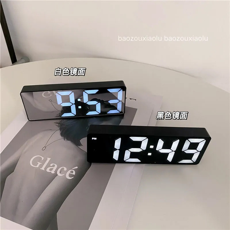 LED mirror alarm clock, multi-functional clock makeup mirror alarm clock, battery and plug-in dual use