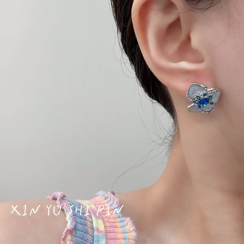 'Ear Flower Whisper' Super Shiny Blue Three-Dimensional Flower Stud Earrings New Chinese Style Luxurious Ear Accessories