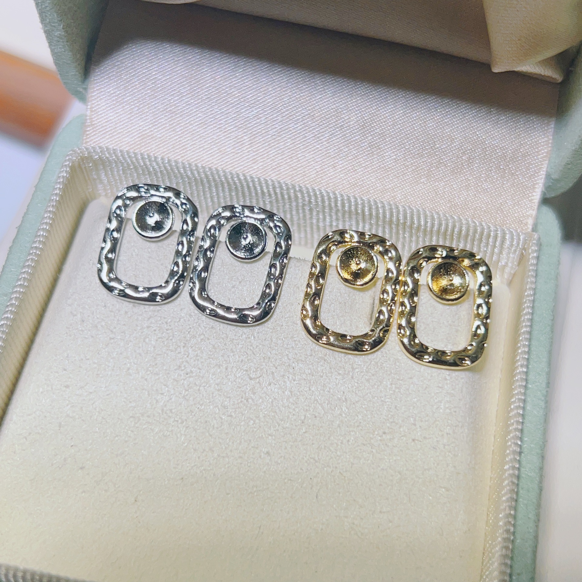 金色托（不含珠） · P1402方框（7mm）