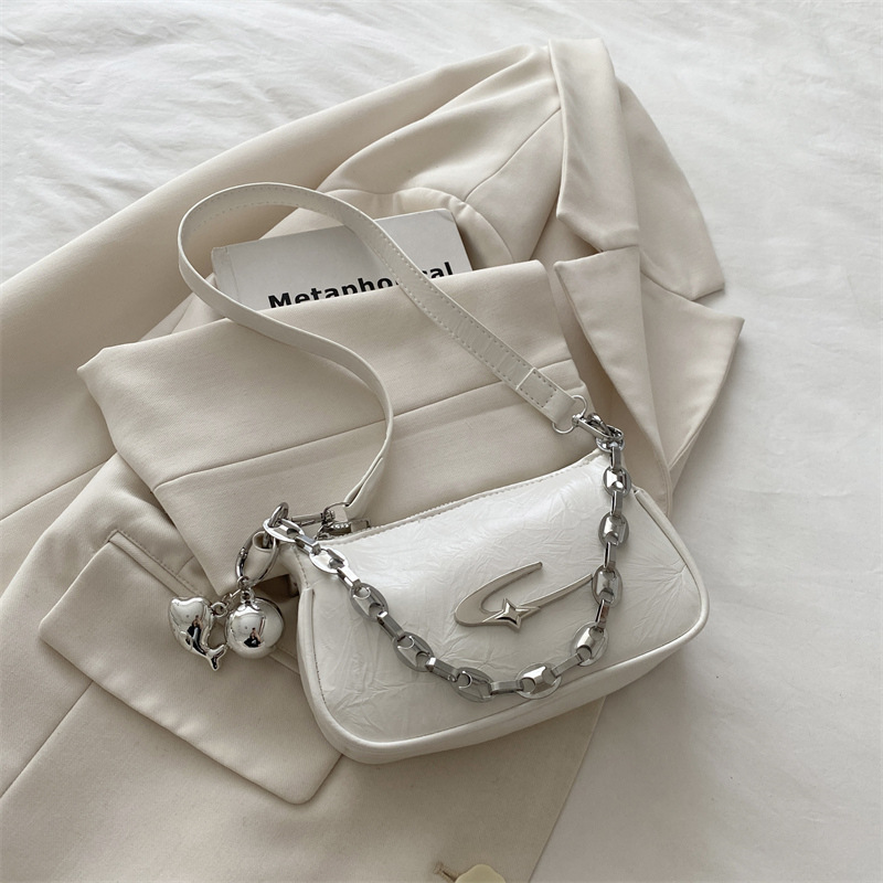 Popular chain single shoulder underarm bag women 2026 summer new commuting handbag crossbody small bag