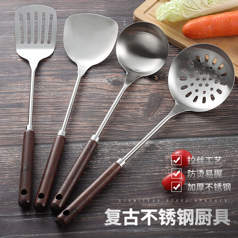 Thickened non-magnetic stainless steel pot shovel, kitchen wooden handle spatula, cooking spoon, 9.9 yuan store display