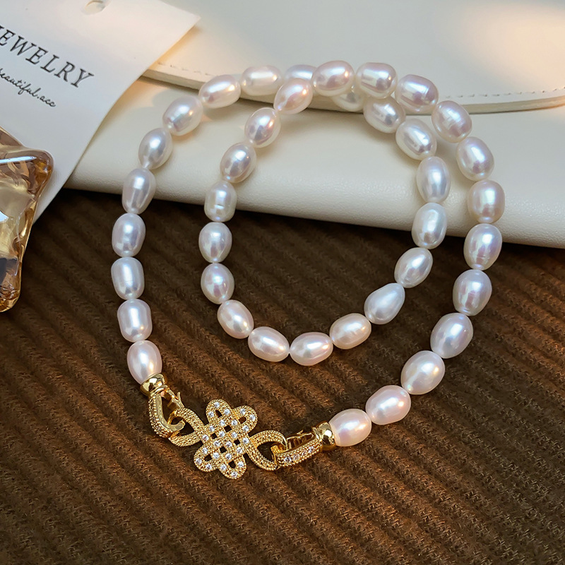 8mm large-size natural seedless freshwater pearl necklace for women, designer horseshoe clasp, collarbone chain, neck chain