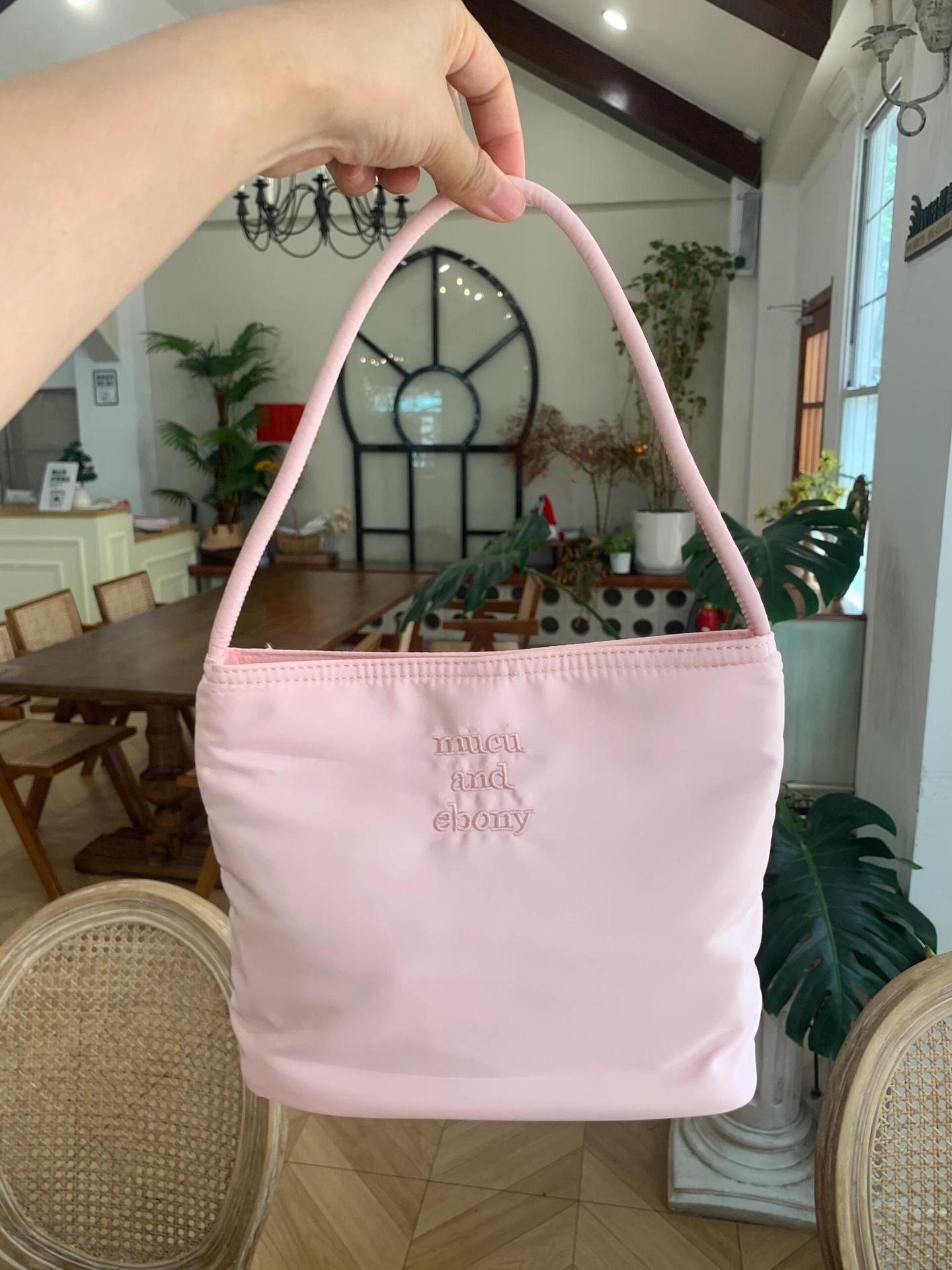 2025 New Bucket Bag Women Simple Casual Handheld Bag Nylon Underarm Bag Niche