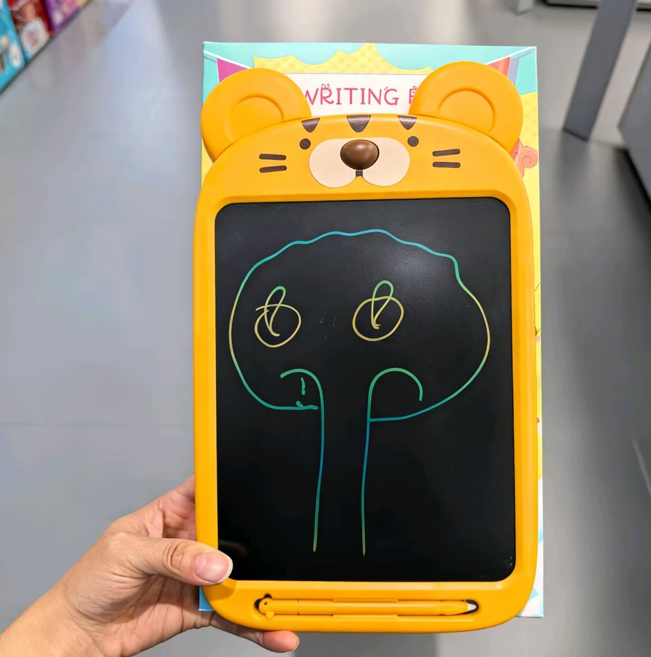 2026 new 10-inch children's graffiti writing board color large drawing board electronic hand-painted board hard card sleeve